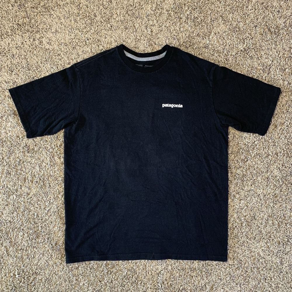 Patagonia Shirt Mens Small Black Responsibili-Tee P6 Logo Short Sleeve